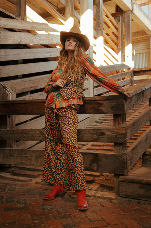 Cheetah Pearl Snap Vest